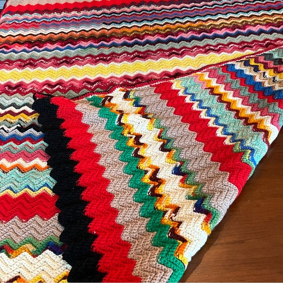 Chevron Crochet Afghan Throw Blanket - Picture 10 of 13
